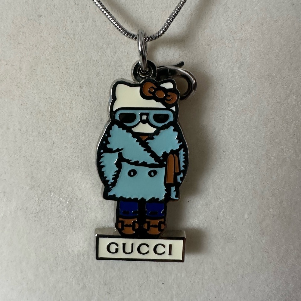 Rare Gucci X Hello Kitty Collaboration - Picture 7 of 7